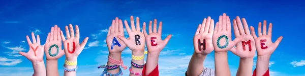 Children Hands Building Colorful Russian Word You Home Голубое Небо — стоковое фото