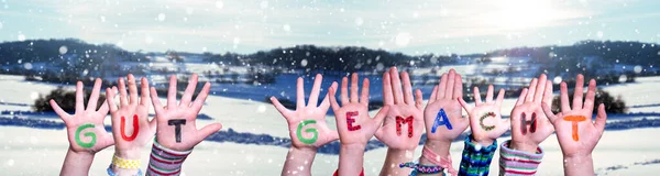Crianças Mãos Construindo Colorido Alemão Palavra Intestino Gemacht Significa Bem — Fotografia de Stock