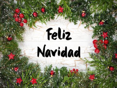 İçinde firavun dalları ve İspanyolca mesaj olan Noel kartı Feliz Navidad Mutlu Noeller demek. Beyaz tahta arka plan, klasik tasarım, Kırmızı Süs Baloları ve Kar Taneleri gibi Noel süslemeleri..