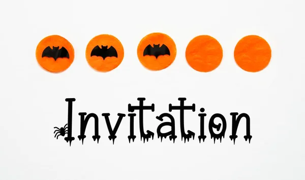 White Halloween Background Orange Dots Black Bats Text Invitation — Stock Photo, Image
