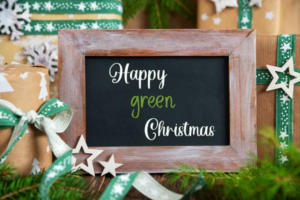 Texto Feliz Natal Verde Verde Decoração Natal Sustentável Fundo Inverno — Fotografia de Stock
