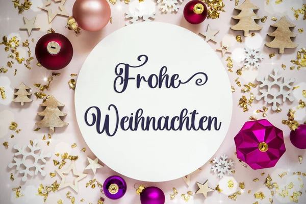 紫色のクリスマスの装飾 ボヘ効果 ドイツ語のテキストと休日の背景 英語でメリークリスマスを意味する — ストック写真