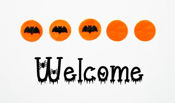 White Halloween Background Orange Dots Black Bats Text Welcome — Stock Photo, Image