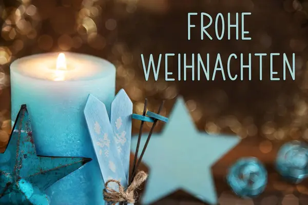 德语文本Frohe Weihnachten在英语中的意思是圣诞快乐 还有圣诞装饰的烛台 冬天的背景 绿松石 心和星辰 — 图库照片