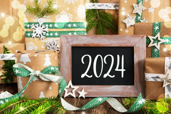 Texto 2024 Decoración Verde Invierno Fondo Navidad Sostenible — Foto de Stock