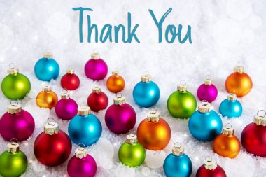 Teşekkür ederim, beyaz kar üzerinde, bir sürü renkli Noel balosu, kış arkaplanı