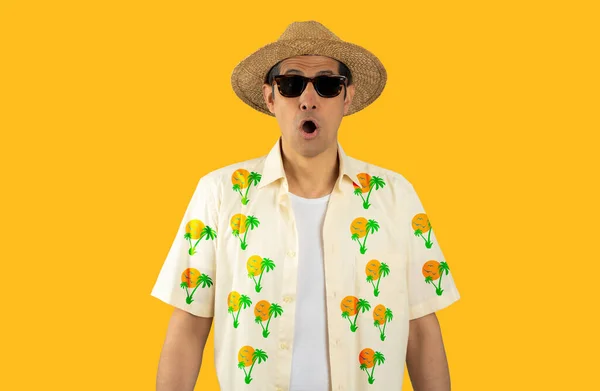 Latin Man Vacation Wearing Floral Shirt Hat Sunglasses Isolated Yellow — Stock Photo, Image
