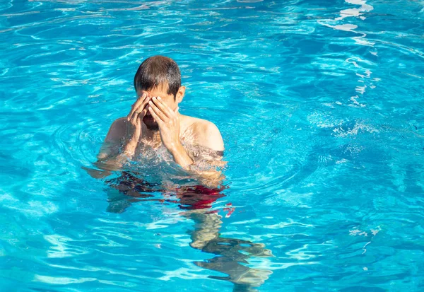Man Covering Eyes Hands Itchy Hotel Pool Chlorine — Stock Photo, Image