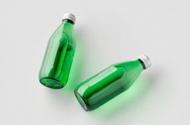 Su şişesi maketi. Yeşil cam..