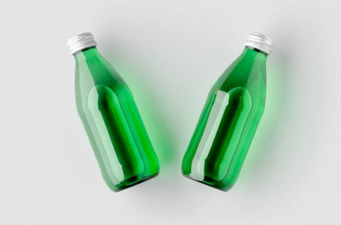 Su şişesi maketi. Yeşil cam..