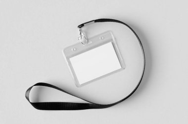 Kimlik kartı sahibi, ipli, yatay.