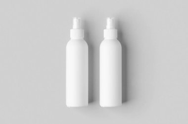 Beyaz kozmetik sprey sprey şişesi..