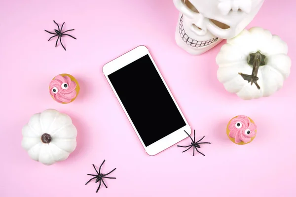 Różowy Smartfon Halloween Zaproszenie Kartka Życzeniami Impreza Zaproszenie Makieta Trick Obrazy Stockowe bez tantiem