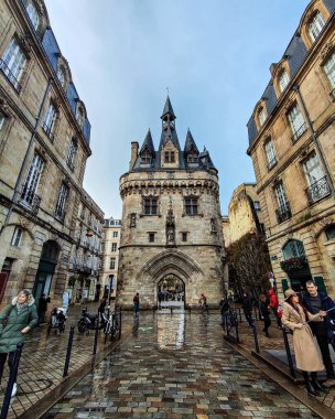 Bordeaux Sahnesi: Fransa 'da Tarihi Mimarlık ve Şehir Büyüsü