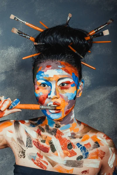Asiatisk Kvinna Med Faceart Ansikte Konst — Stockfoto