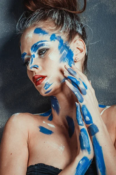 Mujer Caucásica Con Arte Facial —  Fotos de Stock