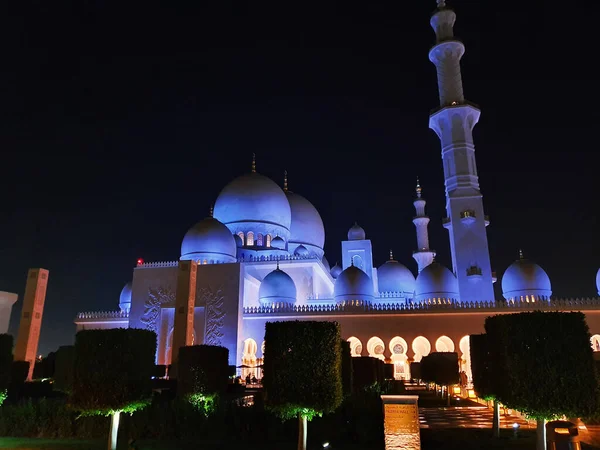 Şeyh Zayed Büyük Cami Gece, Abu Dabi, Birleşik Arap Emirlikleri