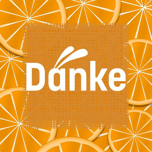 在橘子片背景上写的丹麦文 — 图库照片