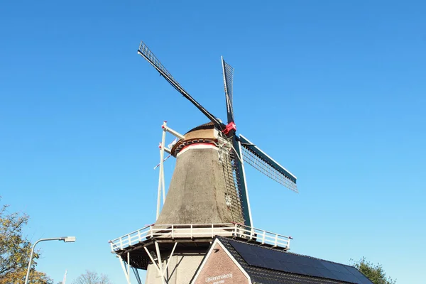 荷兰霍格文 2022年11月19日 在荷兰Zwaluw风车上介绍Molenboek — 图库照片