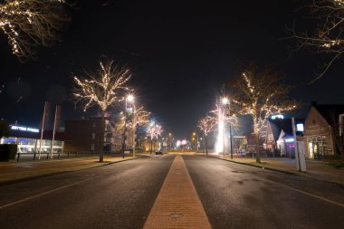 Hoogeveen, Hollanda 1 Ocak 2023 Schutstraat, Hoogevee 'de Havai fişekler