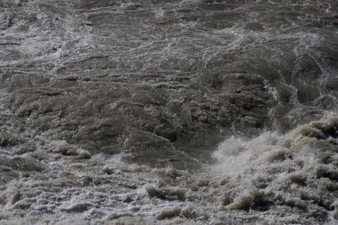 İzlanda 'daki Gullfoss Şelalesi nehri.