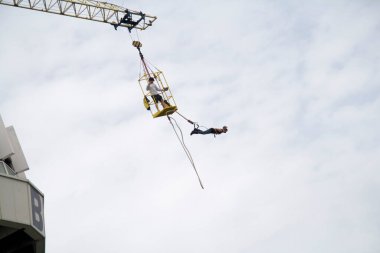 Hollanda, Scheveningen 'deki iskeleden bungee jumping
