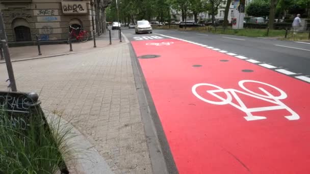 Wiesbaden Niemcy Czerwca 2023 Traffic Combined Bus Bicycle Lane City — Wideo stockowe