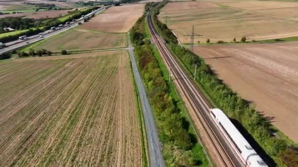 ドイツ ダボーン 2023年9月25日 フランクフルトとケルン間の高速Ice列車を通過する航空観測 — ストック動画