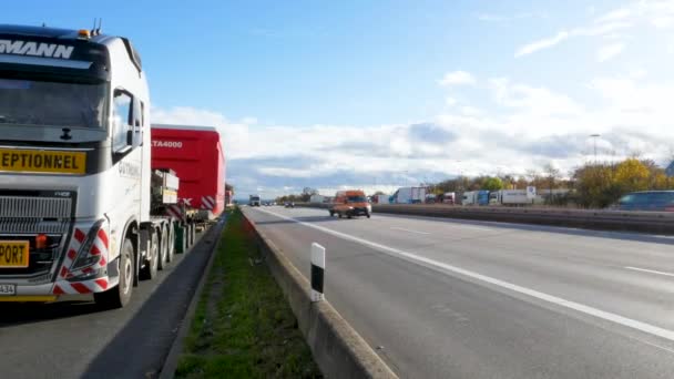 Medenbach Alemania Noviembre 2023 Camiones Área Descanso Alemana Medenbach Autopista — Vídeos de Stock