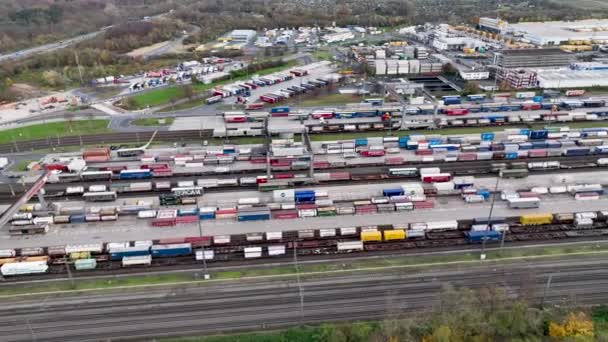 Huerth Alemania Noviembre 2023 Gran Estación Transporte Mercancías Koeln Eifeltor — Vídeo de stock
