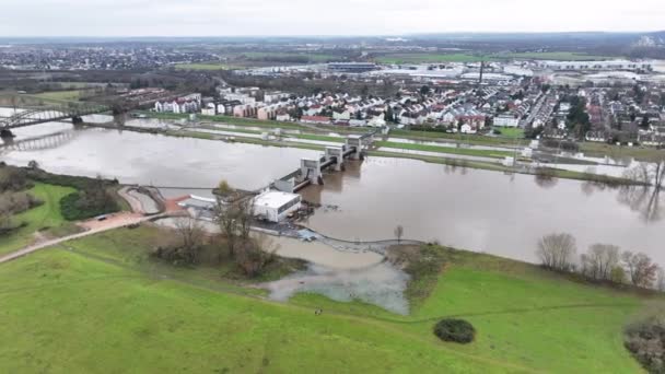 Hochwasser Main Deutschland Schleuse Kostheim — Stockvideo