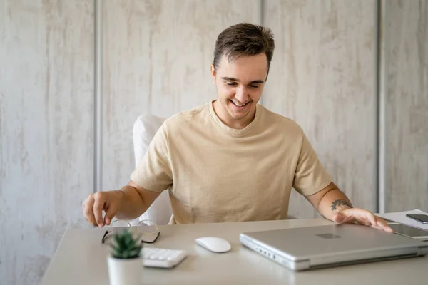 One Caucasian Man Sitting Office Work Working Laptop Computer Day — Stockfoto
