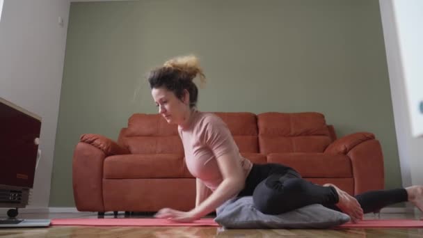 Adult Caucasian Woman Practice Restorative Yoga Floor Home Use Pillows — Stockvideo