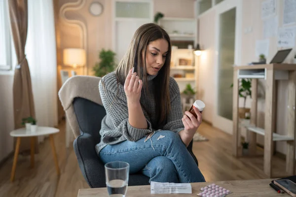 One Woman Young Caucasian Female Hold Medicine Drugs Pills Tablets — Stockfoto