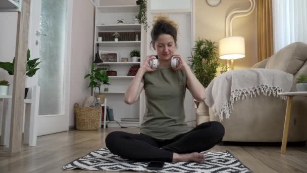 One Adult Caucasian Woman Practice Guided Meditation Home — Stock Video