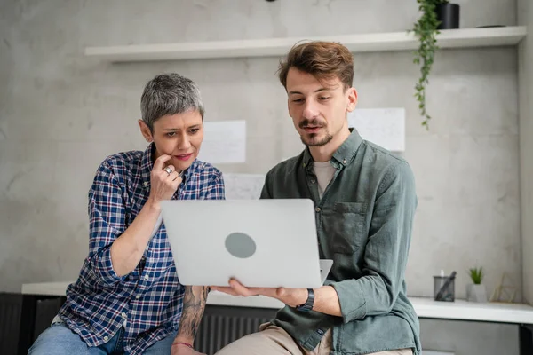 Collaboration Accomplished Senior Woman Her Ambitious Son Work Use Laptop — Stock Photo, Image