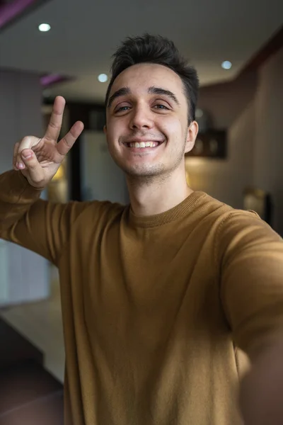 Portrait Man Selfie Point View Ugc Adult Caucasian Male Happy — ストック写真