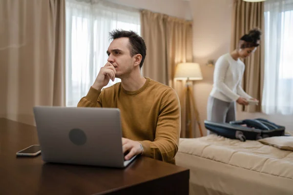 Couple Family Life Caucasian Man Working Laptop Computer Making Online — Stock fotografie