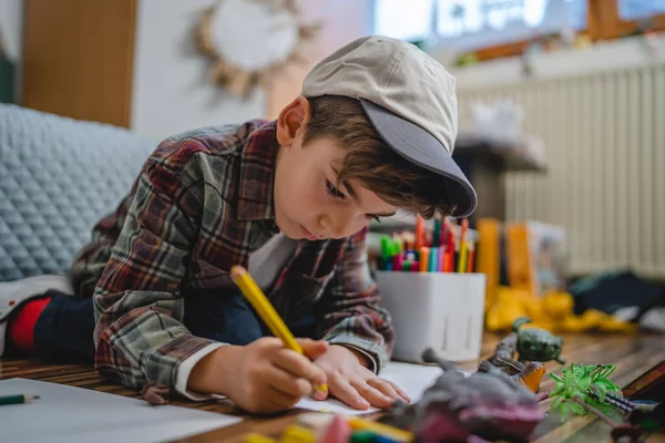 Small Caucasian Boy Play Home Draw Floor Childhood Development Growing — Stockfoto
