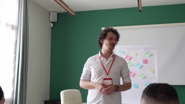 Formation Entraîneur Parler Expliquer Question Groupe Employés Séminaire — Video