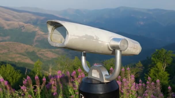 Teleskop Turystyczny Zbliżenie Metal Monokular Punkt Widzenia Obserwować Góry — Wideo stockowe