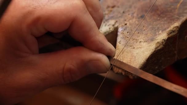 Close Hands Jeweler Jewelry Cut Gold Hacksaw — Stock Video
