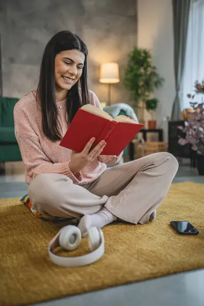 Young Adult Woman One Female Read Book Study Home — Stock Photo, Image