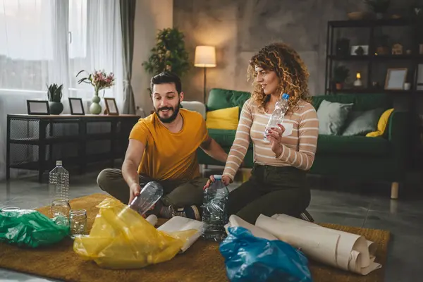 Husband Wife Woman Man Family Recycle Home Sorting Waste Plastic — Stock Photo, Image