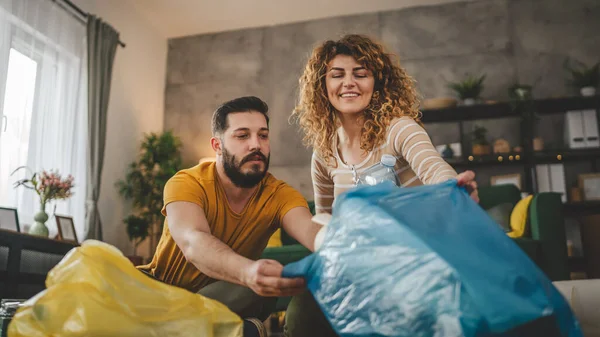 Husband Wife Woman Man Family Recycle Home Sorting Waste Plastic — Stock Photo, Image