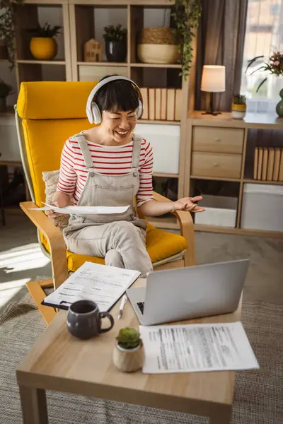 Mature Woman Japanese Businesswoman Have Video Call Use Laptop Work — Stock Photo, Image