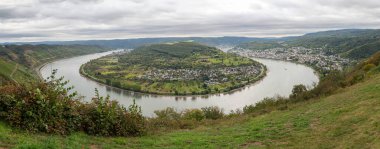 Boppard, Rhine Vadisi, Rhineland-Palatinate, Almanya yakınlarındaki Ren Nehri 'nin panoramik görüntüsü