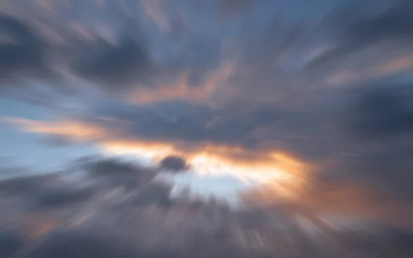 Вечернее Небо Драматическим — стоковое фото
