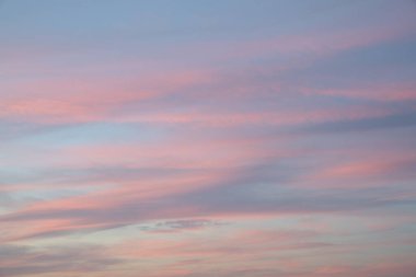 Düşük açılı bulutlu gökyüzü