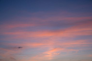 Düşük açılı bulutlu gökyüzü